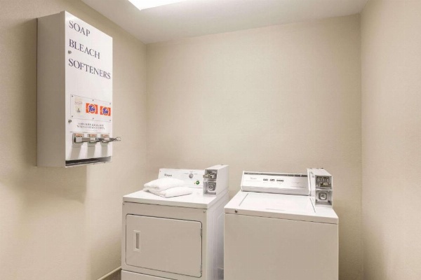 Baymont by Wyndham Galveston image 15